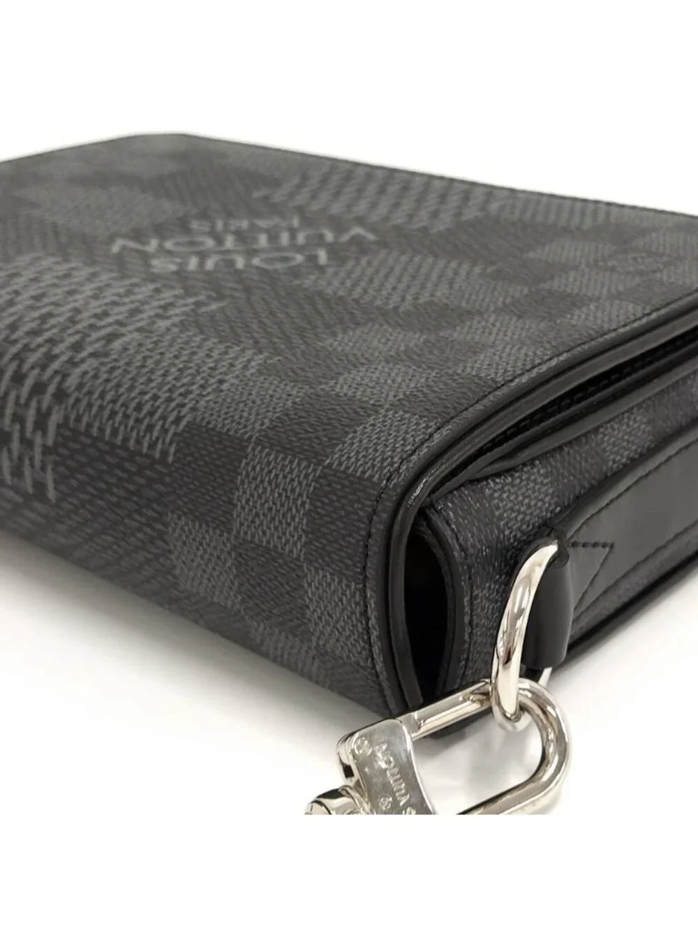 Louis Vuitton this authentic